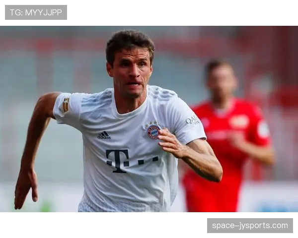 即时:帕瓦尔头球破门!拜仁客场率先打破僵局 即时:帕瓦尔头球破门!拜仁客场率先打破僵局